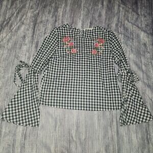 Hippie Laundry Gingham Floral Embroidered Tie Sleeve‎ Blouse